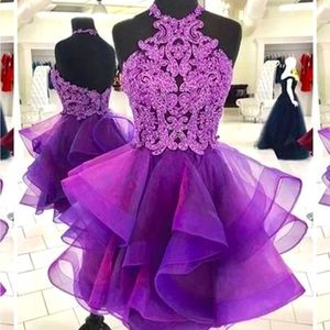 Homecoming Dress
Size US2-AU/UK6-
EUR32
Bust 32.5
Waist 25.5
Hips 35.75